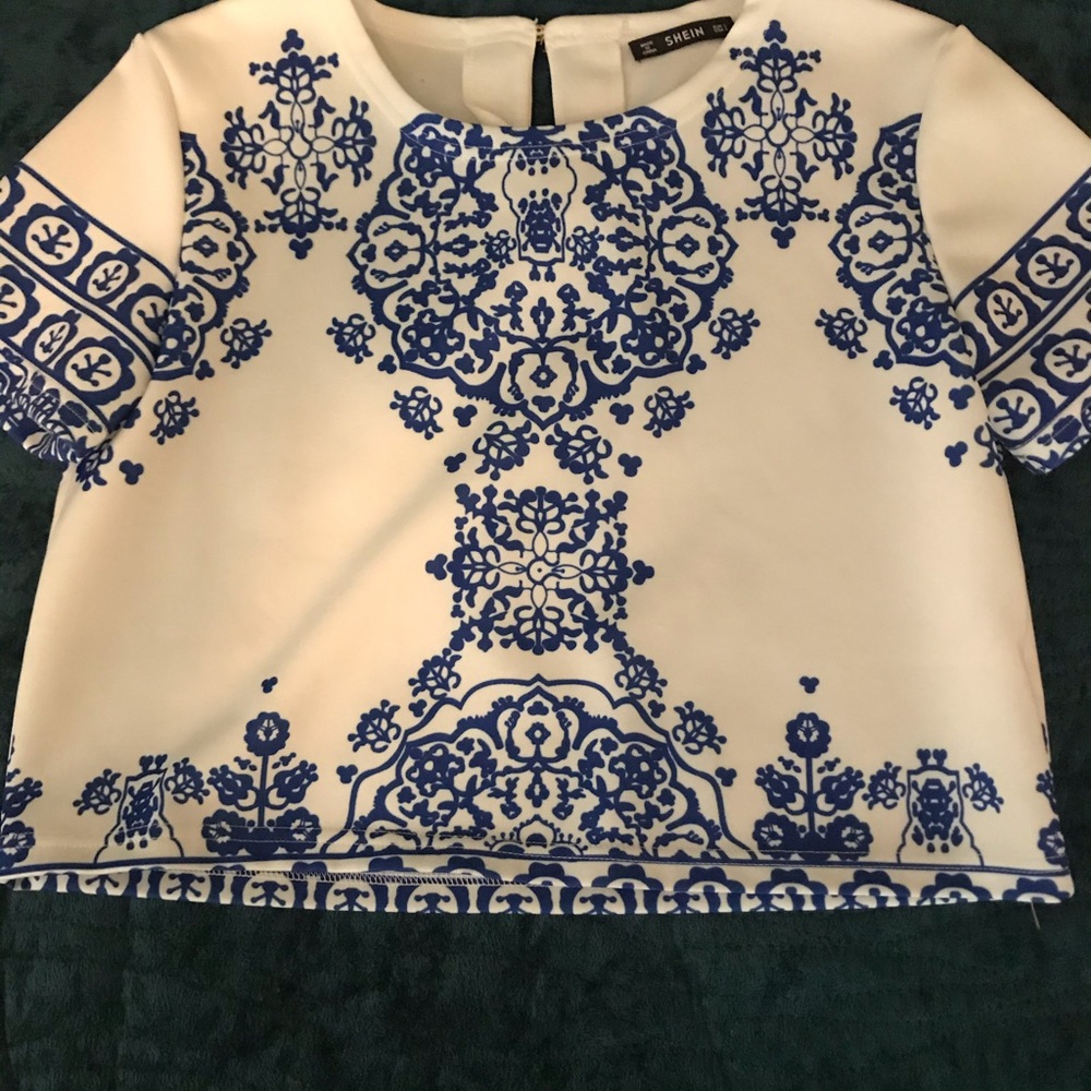 Two piece set - Picture 2 of 3